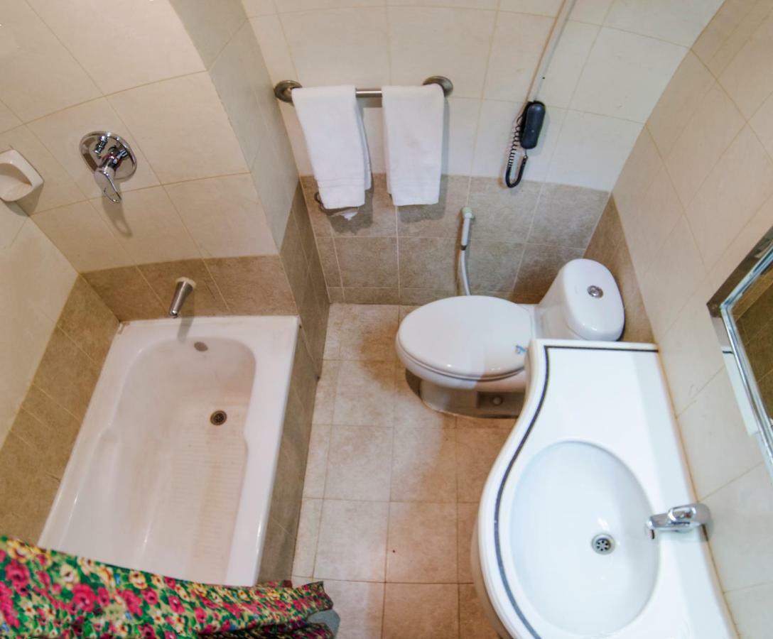 קראצ'י Hotel Galaxy מראה חיצוני תמונה